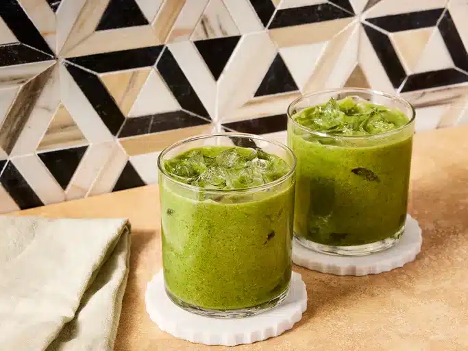 Sinh tố cải xoăn và chuối 1 ST cai